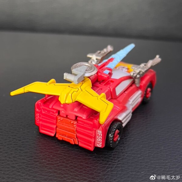 Transformers Kingdom Core Class Hot Rod Custom Upgrade Kit Image  (8 of 9)